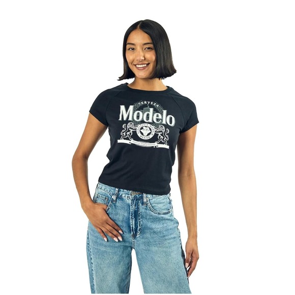 Modelo Cropped T-Shirt - Stylish Black Tee Women's XL Official Licensed Product - Picture 1 of 8